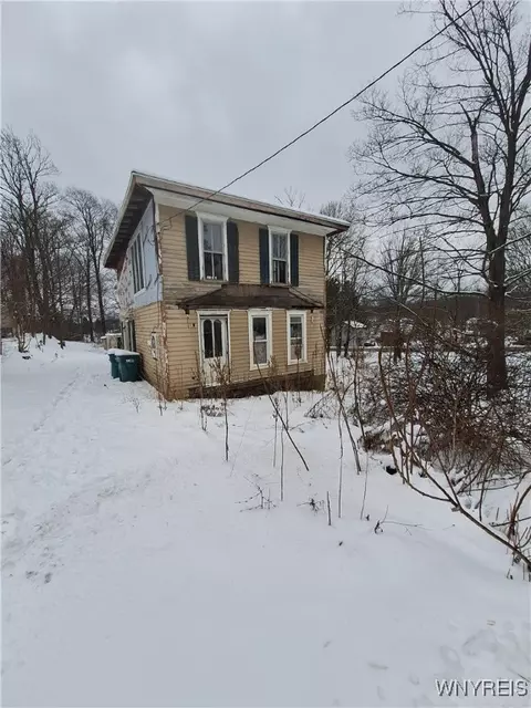 27 E Main St, Gainesville, NY 14066