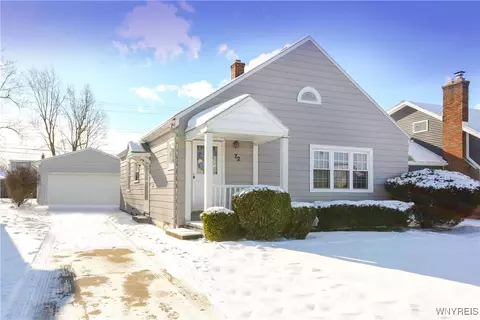 72 Oakridge Ave, Tonawanda, NY 14217