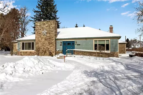 1392 E Main St, Aurora, NY 14052