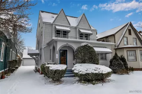 701 Eggert Rd, Buffalo, NY 14215