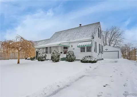 691 Beach Rd, Cheektowaga, NY 14225