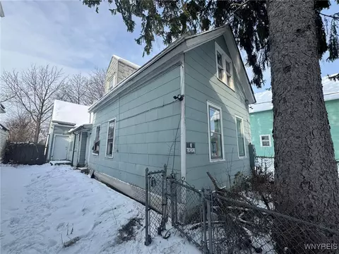 60 Sweeney St, Buffalo, NY 14211