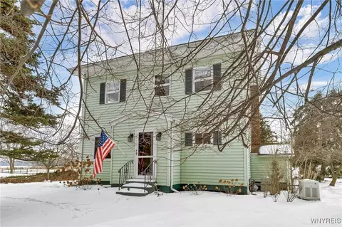 3450 W Lake Rd, Wilson, NY 14172