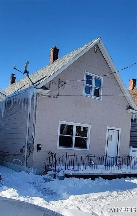 290 Cable St, Buffalo, NY 14206