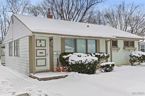 707 Highland Ave, Buffalo, NY 14223