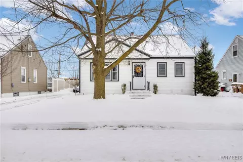 137 Standard Pkwy, Cheektowaga, NY 14227