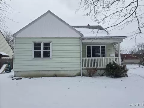 2724 Welch Ave, Niagara Falls, NY 14303