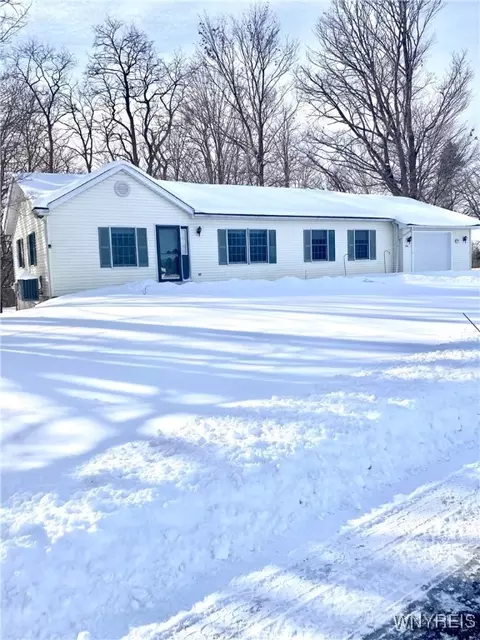 11260 Coleman Rd, Elma, NY 14059