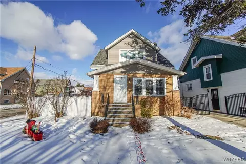 699 Mckinley Pkwy, Buffalo, NY 14220