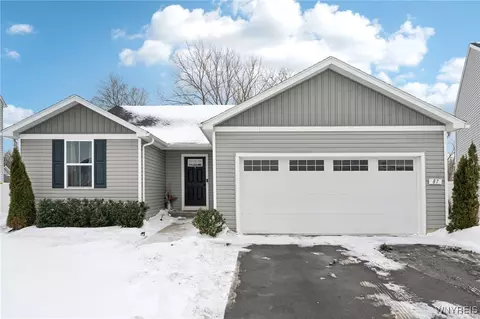 87 Florence Ln, Amherst, NY 14228