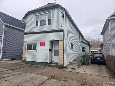 573 Oliver St, North Tonawanda, NY 14120