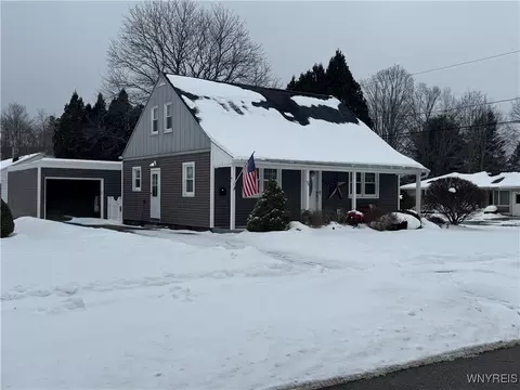 80 Sherwood Dr, Allegany, NY 14706