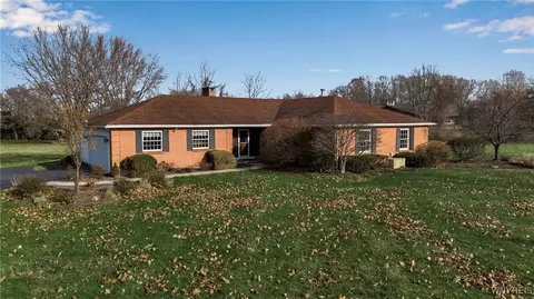 10780 B Telegraph Rd, Shelby, NY 14103