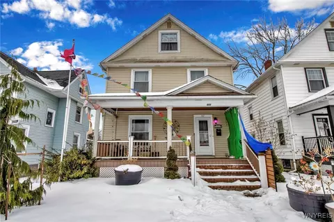 417 Eagle St, Ridgeway, NY 14103