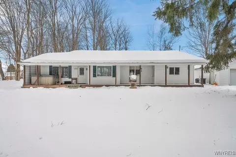 9248 North St, Springville, NY 14141