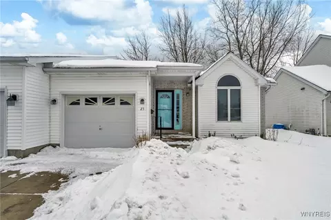 25 Kelly Ct, Lancaster, NY 14086