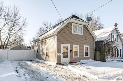 31 Cramer St, North Tonawanda, NY 14120