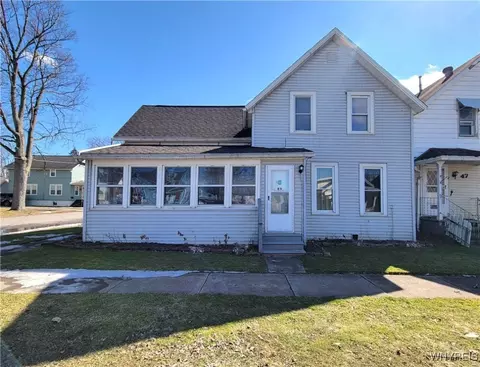 49 Stenzil St, North Tonawanda, NY 14120
