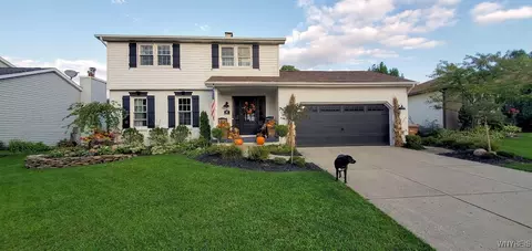 47 Parktrail Ln, Cheektowaga, NY 14227