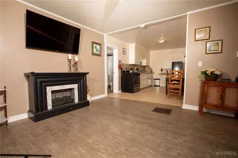 7 Park Rd E, Castile, NY 14427 photo 3