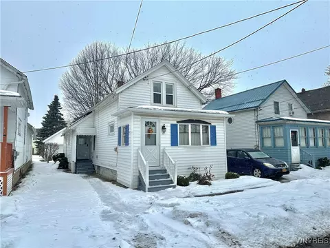 17 N Gazelle St, Dunkirk, NY 14048