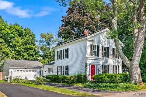 430 Plain St, Lewiston, NY 14092