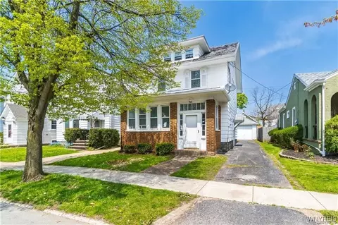 270 E Hazeltine Ave, Kenmore, NY 14217