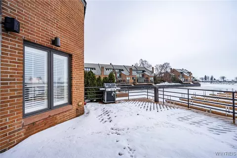 220 Rivermist Dr, Buffalo, NY 14202 photo 16