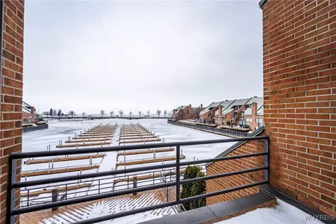 220 Rivermist Dr, Buffalo, NY 14202 photo 27