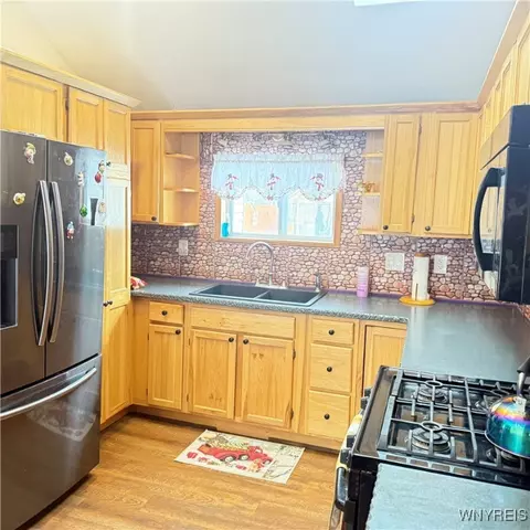 476 Maple Rd, Pembroke, NY 14036 photo 8