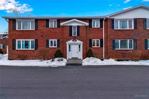 1040 Reserve Rd #3, West Seneca, NY 14224