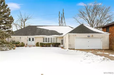 370 Troy Del, Amherst, NY 14221