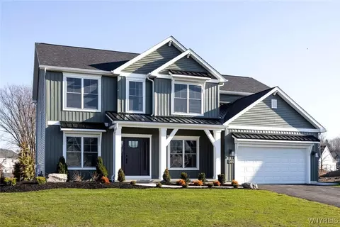 5409 Cooper Rdg, Hamburg, NY 14075