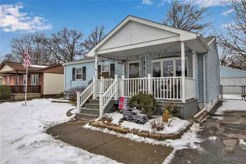294 Desmond Dr, Tonawanda, NY 14150