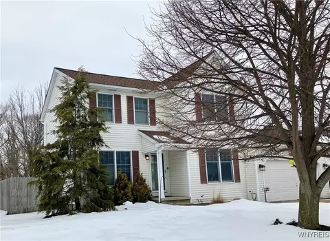 4896 Marilyn Dr, Hamburg, NY 14075