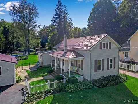 12661 Main St, Alden, NY 14004