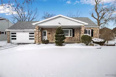 740 Seneca St, Lewiston, NY 14092