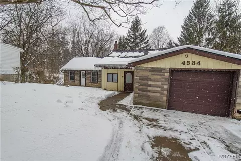 4534 Duerr Rd, Orchard Park, NY 14127