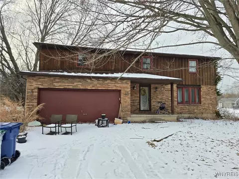 3624 Harris Ave, Ransomville, NY 14131