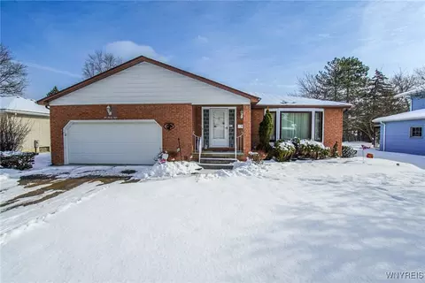 239 Parkhaven Dr, Amherst, NY 14228