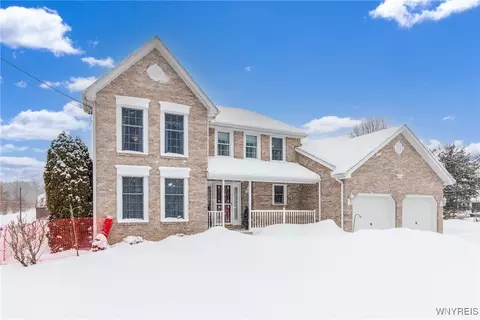 5384 Murphy Rd, Orchard Park, NY 14127