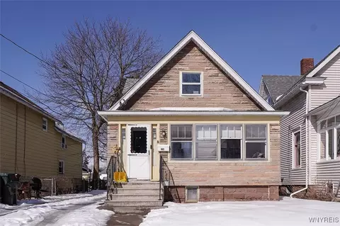 226 Schenck St, North Tonawanda, NY 14120