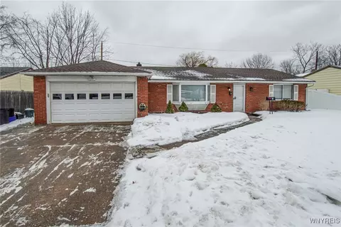 50 Campus Dr W, Amherst, NY 14226