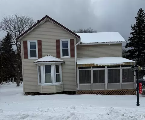 5743 W Main St, Burt, NY 14028