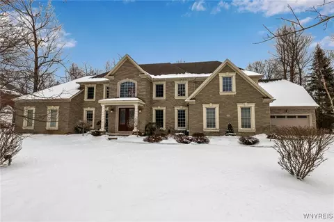 9719 Cobblestone Dr, Clarence, NY 14031