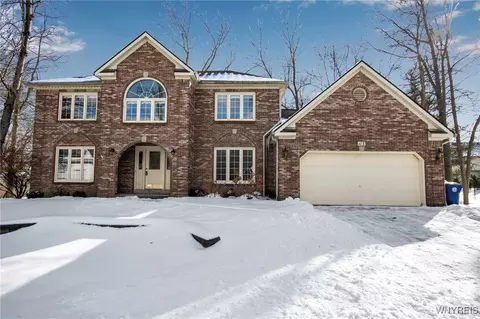 115 Blue Heron Ct, East Amherst, NY 14051