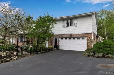 3 Culpepper Rd, Amherst, NY 14221