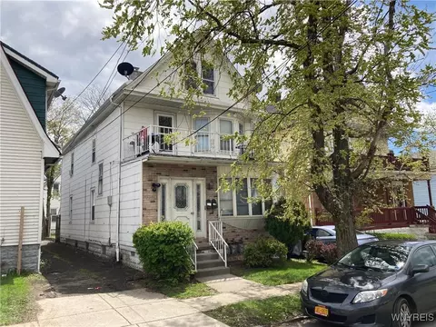 27 Collaton St, Buffalo, NY 14207