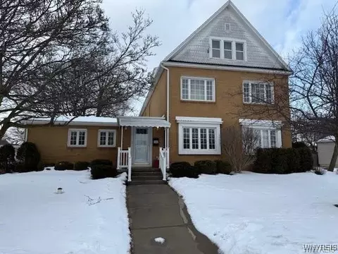 144 Warsaw St, Lackawanna, NY 14218