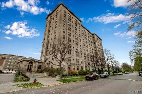 33 Gates Cir #2A, Buffalo, NY 14222